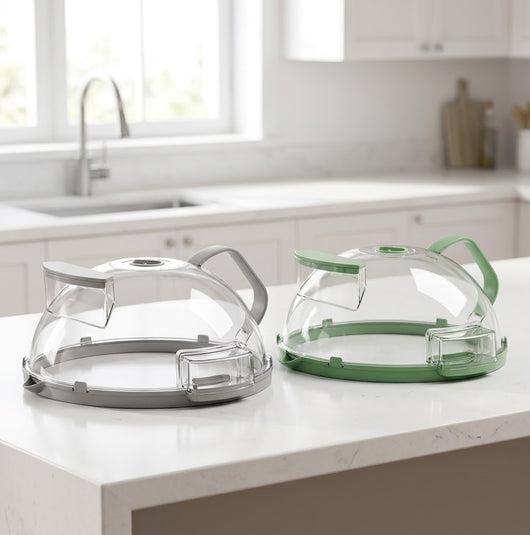 The Mess-Free Splatter Guard & Steamer