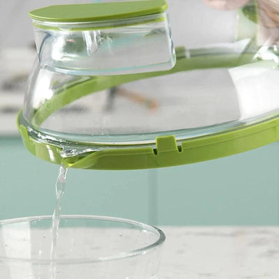 The Mess-Free Splatter Guard & Steamer